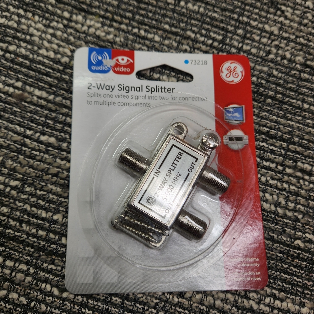 🖤 GE 2 way Signal Splitter Video Signal